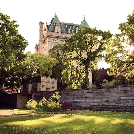 The Fort Garry Hotel, Spa And Conference Centre, Ascend Hotel Collection Виннипег Экстерьер фото